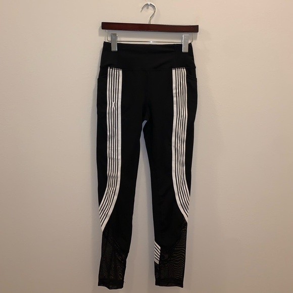 Avia Black & White Striped leggings size XS - Picture 2 of 10